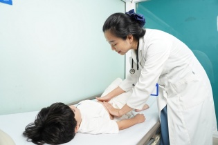 Cảnh báo dấu hiệu bệnh lý gan mật ở trẻ em