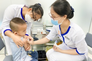 Bộ Y tế đề xuất giải pháp đảm bảo nguồn cung vắc-xin tiêm chủng mở rộng