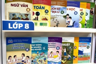 Nhà xuất bản Giáo dục Việt Nam thông tin về giá sách giáo khoa lớp 4, 8 và 11