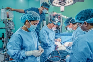 Tin mới về y tế ngày 18/8: Nhiều trẻ mắc tim bẩm sinh được cứu sống