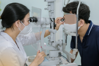 Dịch đau mắt đỏ đang hoành hành ở nhiều nơi