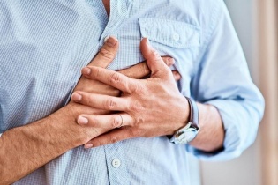 Tin mới về y tế ngày 14/11: Cẩn trọng đột quỵ tim khi trời lạnh
