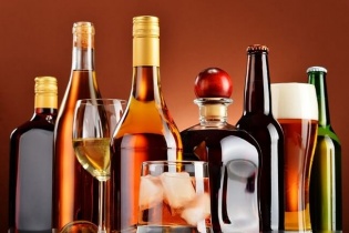 Kiến nghị áp thuế tiêu thụ đặc biệt với đồ uống có đường