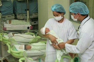 Tin mới về y tế ngày 27/11: Báo động mất cân bằng giới tính; Nhiều trẻ bị ngộ độc