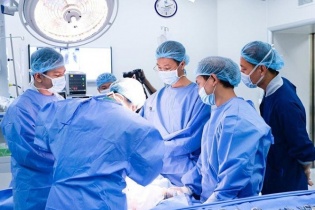 Tin mới y tế ngày 2/2: Chủ quan không thăm khám, người bệnh phải thay hai khớp háng