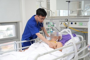 Tin mới y tế ngày 21/2: Số ca đột quỵ tăng vọt trong dịp Tết Nguyên đán 2024