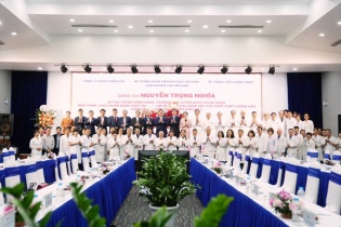 Trưởng ban Tuyên giáo Trung ương: Lấy sự hài lòng của người bệnh làm mục tiêu đổi mới