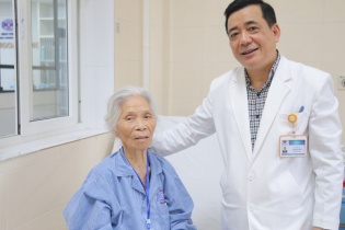 Giới hạn tuổi nào cho bệnh nhân phẫu thuật điều trị ung thư đường tiêu hóa