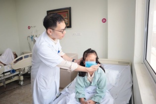 Tin mới y tế ngày 4/5: Cứu sống bệnh nhi mắc u màng não khổng lồ