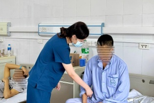 Liên tiếp bệnh nhân ngộ độc thuốc Nam phải nhập viện