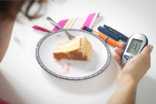 Tin mới y tế ngày 9/6: Cảnh báo hệ lụy khi không tuân thủ điều trị tiểu đường