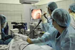 Phát hiện ung thư dạ dày chỉ với triệu trứng mơ hồ