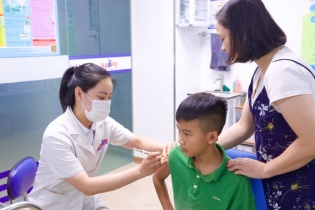 Tăng đột biến số lượng người tiêm vắc-xin bạch hầu