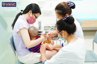 Tin mới y tế ngày 5/10: Kết luận bất ngờ vụ 13 học sinh nghi ngộ độc thực phẩm; Hà Nội triển khai tiêm vắc-xin sởi từ 14/10