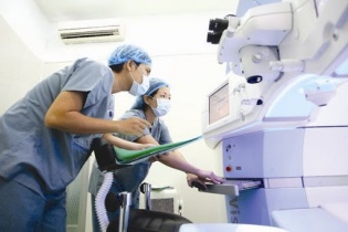 Khám chữa bệnh ở Hà Nội: Những bước đột phá trong cơ sở y tế công