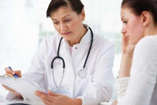 Ho, nổi hạch có phải dấu hiệu của ung thư hạ họng?