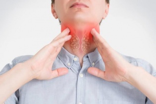 Dễ nhầm lẫn viêm xoang và ung thư vòm họng