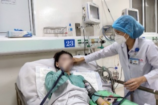 Ngăn chặn ngộ độc rượu dịp cuối năm