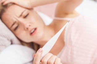 Tin mới y tế ngày 12/12: Cảnh báo nguy cơ sởi diễn biến nặng ở người lớn