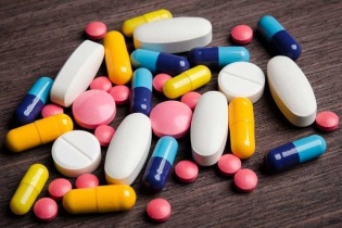 Bộ Y tế chia sẻ về tình trạng thiếu thuốc, vật tư y tế