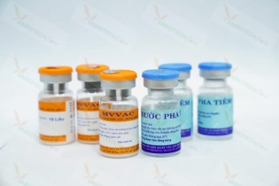 Sởi tái bùng phát, Bộ Y tế xem xét tiêm vắc-xin cho trẻ từ 6 tháng tuổi