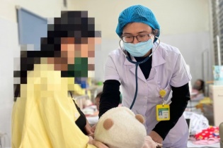 Biến chứng đáng lo ngại của bệnh sởi ở trẻ em