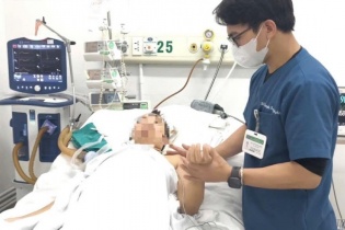 Từ mũi tiêm giảm đau, người phụ nữ bị liệt toàn thân