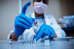 Nhìn lại những dấu mốc đáng nhớ về vắc-xin năm 2024