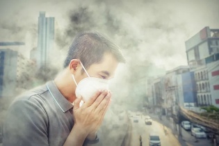 Người bệnh nền cần chú ý sức khỏe khi ô nhiễm không khí ở mức cao