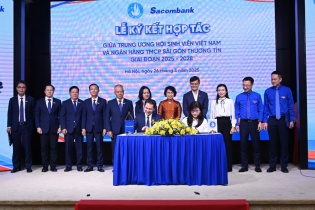 Hợp tác đưa tài chính số đến sinh viên và thanh niên Việt