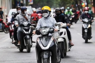 Không khí Hà Nội trong ngưỡng không tốt cho các nhóm nhạy cảm