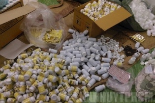 Thứ trưởng Bộ Y tế: Truy tận gốc cơ sở sản xuất thuốc giả