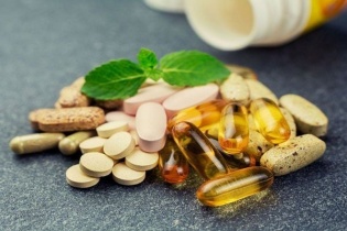 Nhiều sản phẩm thực phẩm bảo vệ sức khỏe bị thu hồi giấy công bố và quảng cáo
