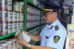 Ngành Y tế ra quân tháng cao điểm chống buôn lậu, gian lận thương mại và hàng giả
