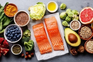 Tin mới y tế ngày 2/6: Cần thiết bổ sung vi chất dinh dưỡng, nâng cao sức khỏe cộng đồng