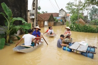 Cẩn trọng với dịch bệnh bùng phát sau mưa, lũ