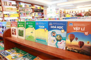 Nhà xuất bản Giáo dục Việt Nam cam kết cung ứng đầy đủ sách giáo khoa điều chỉnh, cập nhật sau sáp nhập