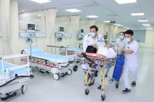 62 bệnh hiểm nghèo được bảo hiểm y tế chi trả 100%, không cần giấy chuyển tuyến