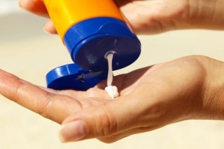 Cảnh báo về sai phạm trong sản xuất, công bố và quảng cáo mỹ phẩm