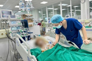 Tin mới y tế ngày 21/7: Phẫu thuật thành công khối u sắc tố bẩm sinh khổng lồ