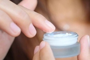 Bộ Y tế yêu cầu thu hồi 5 mỹ phẩm của Công ty BSSC vì “nổ” công thức