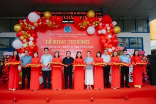 Nhà sách và Thiết bị trường học Nguyễn Tri Phương mô hình mới: Mở cửa tri thức, mở cửa tương lai Nhà sách và Thiết bị trường học Nguyễn Tri Phương mô hình mới: Mở cửa tri thức, mở cửa tương lai