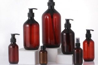 Phát hiện dầu gội, dung dịch vệ sinh phụ nữ giả mang nhãn hiệu Vinamake