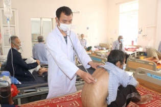 Hút thuốc lá gây tổn thương gan và nguy cơ thuyên tắc phổi