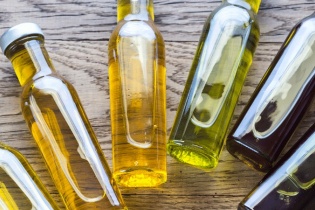 Phát hiện 6 loại dầu thực vật kém chất lượng, hàng giả phân phối rộng khắp cả nước