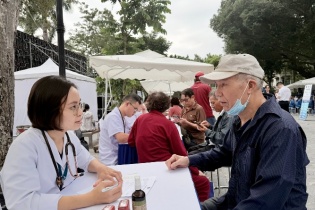 Hà Nội: Hàng nghìn người dân được khám sàng lọc đột quỵ miễn phí