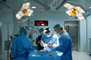 Tin mới y tế ngày 4/11: Cứu sống thai phụ Hàn Quốc bị xuất huyết não tại Phú Quốc