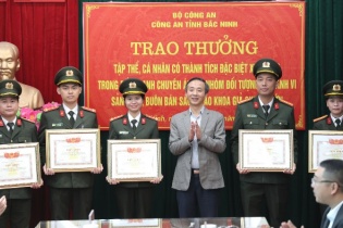 Công an Bắc Ninhtriệt phá đường dây sách giả quy mô lớn