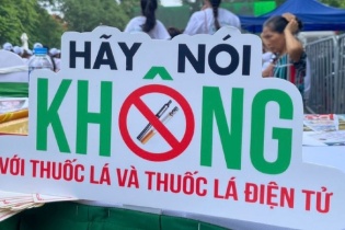 Nhiều ý kiến đề xuất cấm thuốc lá điện tử và thuốc lá nung nóng trong Luật Đầu tư sửa đổi