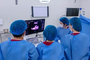 Thành công y học bào thai giúp bảo tồn một thai nhi nguy kịch trong bụng mẹ